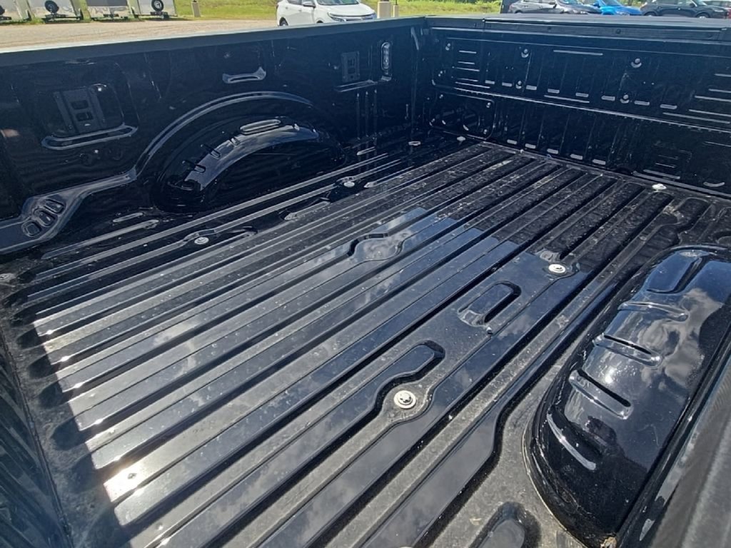Used 2025 Ford F250 Lariat AWD/4WD image 20