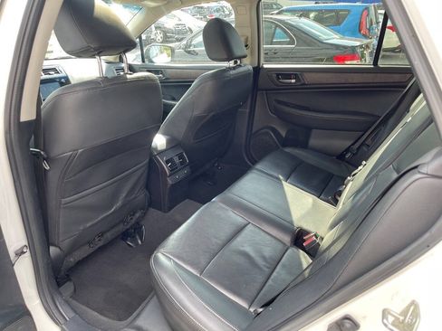 Used 2016 Subaru Outback 2.5i Limited AWD/4WD image 20