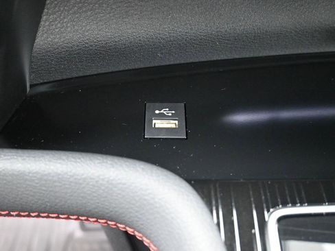 Used 2025 Toyota Sienna XSE image 24