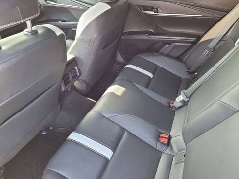 Used 2025 Toyota Camry SE FWD image 10