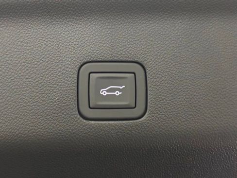 New 2026 GMC Yukon XL Denali w/ Sun & Power Step Package image 12