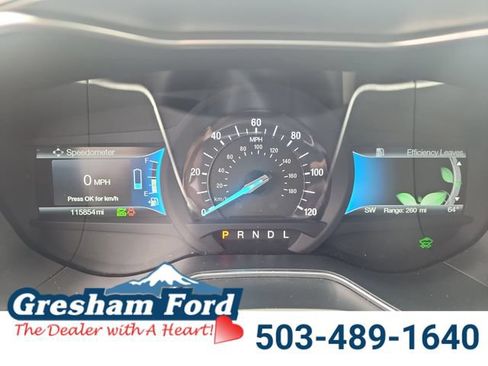 Used 2017 Ford Fusion SE FWD image 19