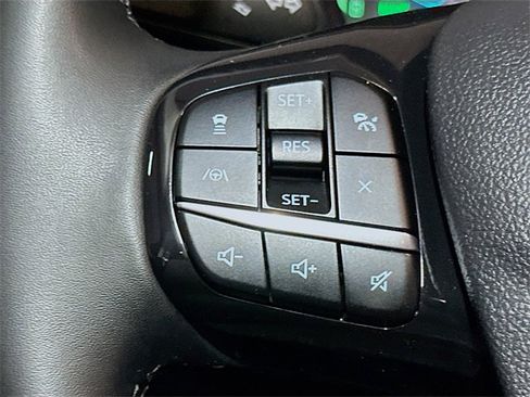 Certified 2022 Ford Escape SE w/ SE Sport Appearance Package image 34