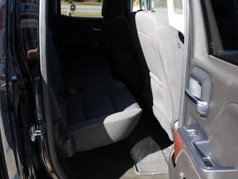 Used 2017 GMC Sierra 1500 SLE w/ SLE Value Package image 11