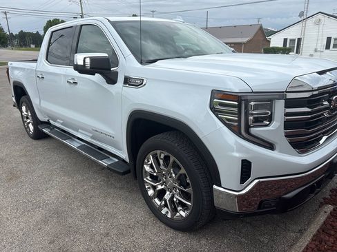 Used 2026 GMC Sierra 1500 SLT w/ SLT Premium Package AWD/4WD image 13