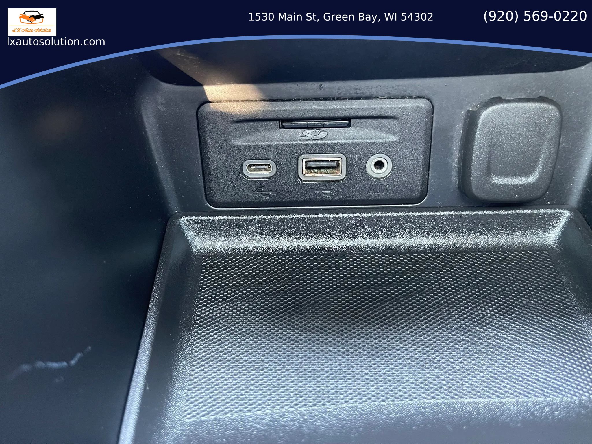 Used 2020 GMC Terrain Denali w/ GMC Pro Grade Package AWD/4WD image 20