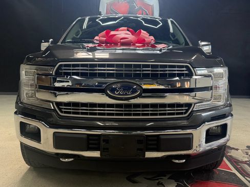 Used 2019 Ford F150 Lariat w/ Equipment Group 502A Luxury AWD/4WD image 8