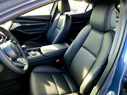 New 2026 MAZDA MAZDA3 2.5 S Hatchback w/ Premium Pkg image 17