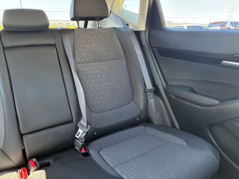 Used 2025 Kia Seltos S image 38