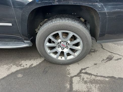 Used 2020 GMC Yukon XL Denali image 17