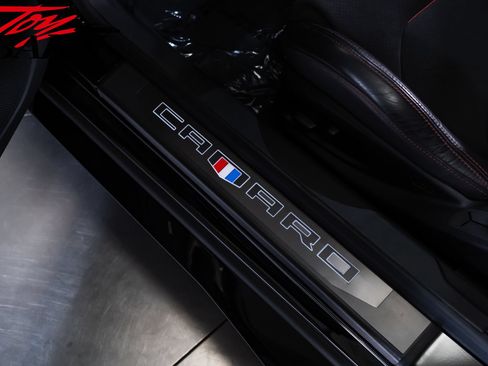 Used 2018 Chevrolet Camaro ZL1 RWD image 24