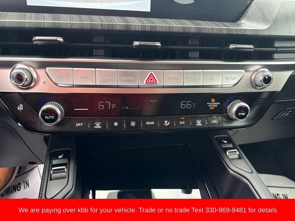 Used 2025 Kia Telluride EX AWD/4WD image 13