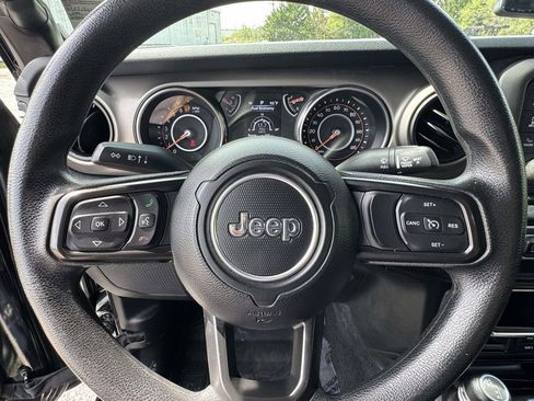 Used 2020 Jeep Wrangler Unlimited Sport AWD/4WD image 17