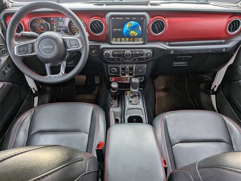 Used 2023 Jeep Wrangler Rubicon image 14