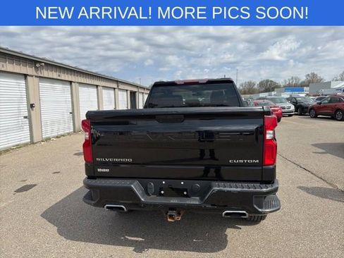 Used 2020 Chevrolet Silverado 1500 Custom Trail Boss w/ Custom Convenience Package AWD/4WD image 3