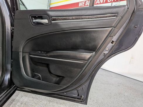 Used 2017 Chrysler 300 C w/ Safetytec Plus Group image 25