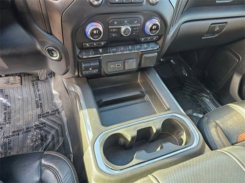 Used 2023 GMC Sierra 2500 AT4 image 23