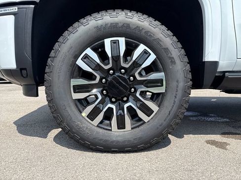 New 2026 GMC Sierra 2500 Denali Ultimate AWD/4WD image 10