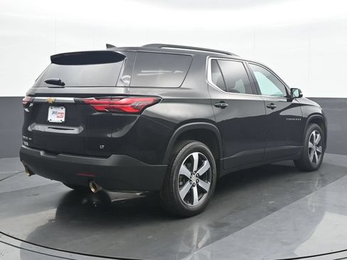 Used 2023 Chevrolet Traverse LT w/ LT Premium Package AWD/4WD image 6