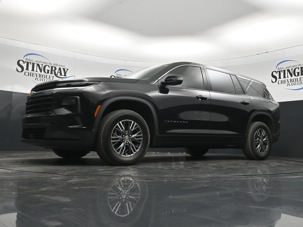 Used 2024 Chevrolet Traverse LS w/ LPO, Floor Liner Package FWD image 28