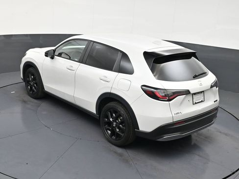 Used 2023 Honda HR-V Sport image 14