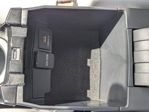 Used 2020 Toyota Corolla LE image 21