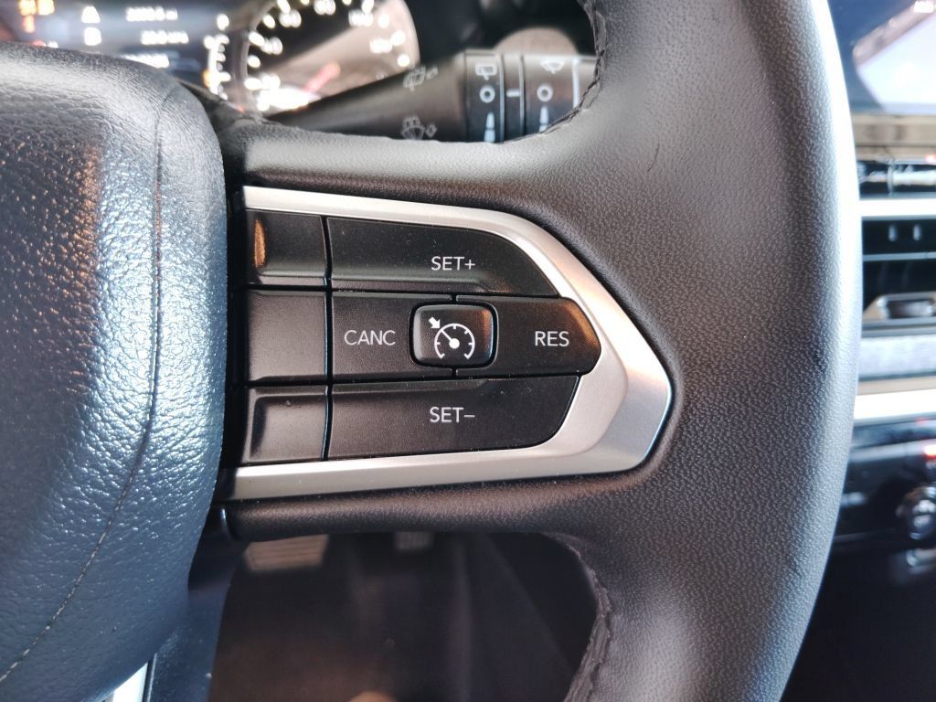 Used 2024 Jeep Compass Latitude AWD/4WD image 26