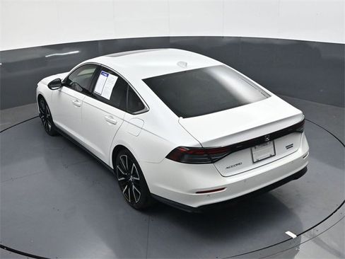 Used 2023 Honda Accord Touring image 28