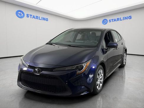 Used 2022 Toyota Corolla LE FWD image 16