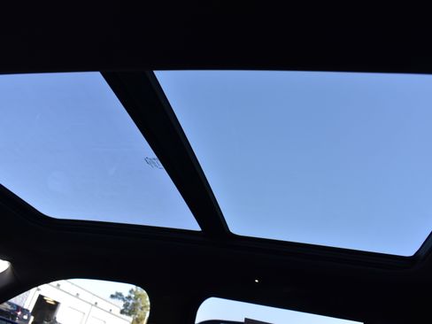 Used 2025 Jeep Grand Cherokee Summit image 29