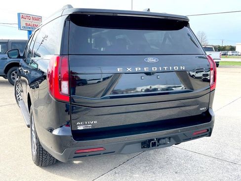 Used 2025 Ford Expedition Max Active image 5