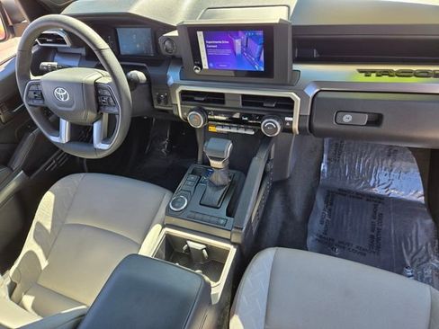 Certified 2025 Toyota Tacoma SR5 image 17