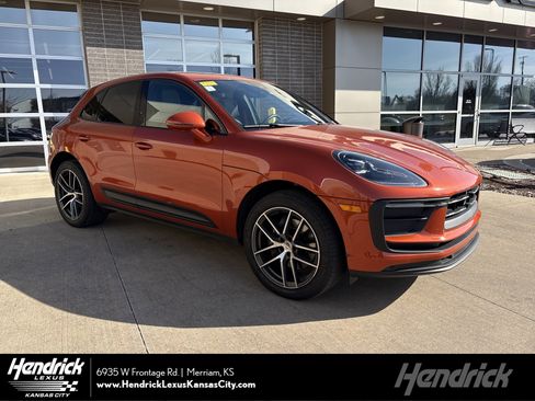 Used 2024 Porsche Macan Turbo image 1