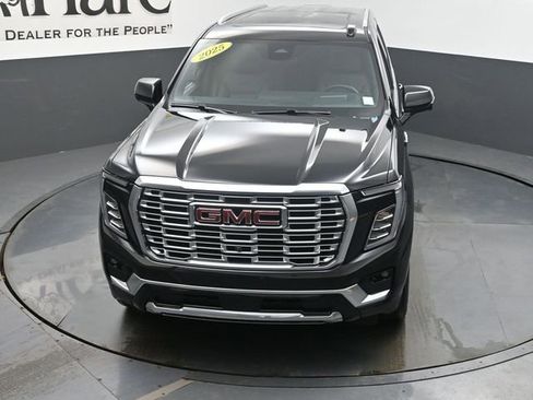 Used 2025 GMC Yukon XL Denali w/ Denali Reserve Package AWD/4WD image 61