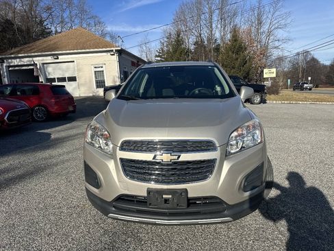 Used 2016 Chevrolet Trax LT AWD/4WD image 3