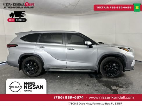 Used 2024 Toyota Highlander LE image 13