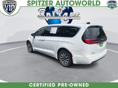 Used 2024 Chrysler Pacifica Limited FWD image 7