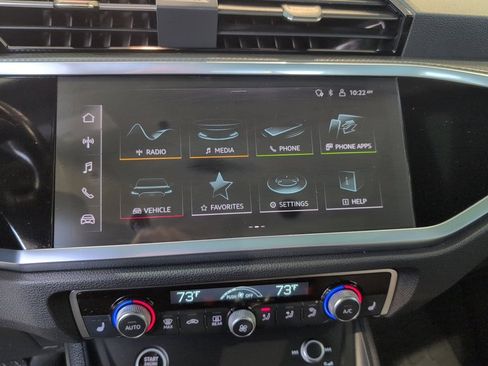 Used 2024 Audi Q3 2.0T Premium Plus w/ Premium Plus Package image 18