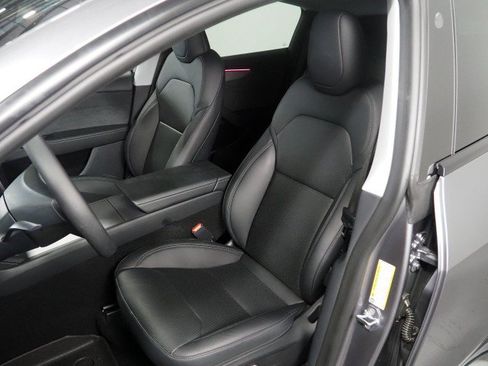 Used 2026 Tesla Model Y Long Range RWD image 14