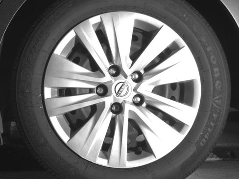 Used 2025 Nissan Sentra S FWD image 14