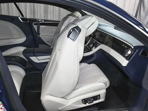 Used 2022 Bentley Continental GT image 64