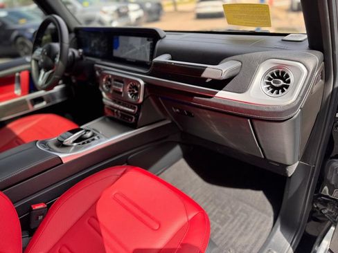 Used 2022 Mercedes-Benz G 550 image 29