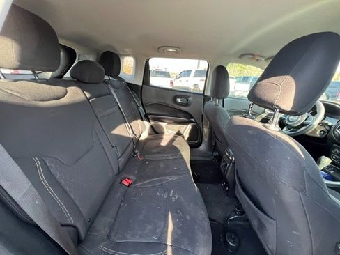 Used 2018 Jeep Compass Sport w/ Tech Group image 12