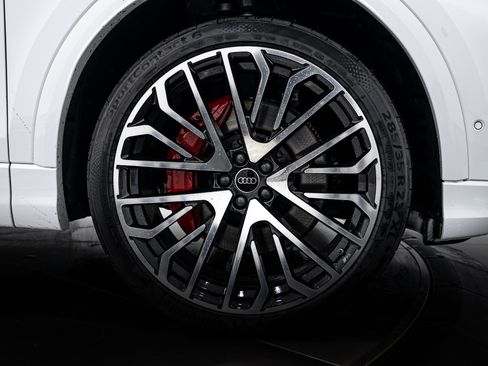 New 2026 Audi SQ8 Prestige image 23