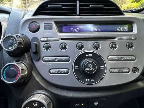 Used 2009 Honda Fit Sport image 31
