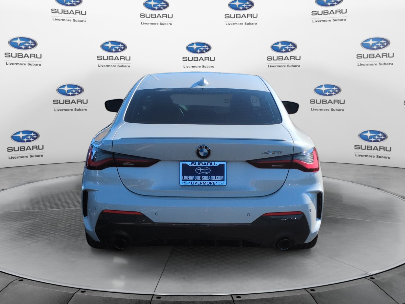 Used 2022 BMW 430i Coupe w/ M Sport Package RWD image 4
