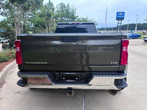 Used 2023 Chevrolet Silverado 3500 LTZ w/ Gooseneck/5TH Wheel Package AWD/4WD image 9