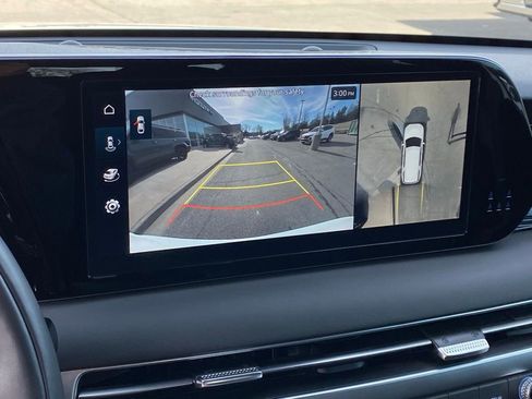 Used 2025 Hyundai Palisade Calligraphy image 16