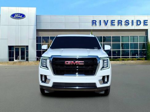 Used 2023 GMC Yukon SLE AWD/4WD image 2