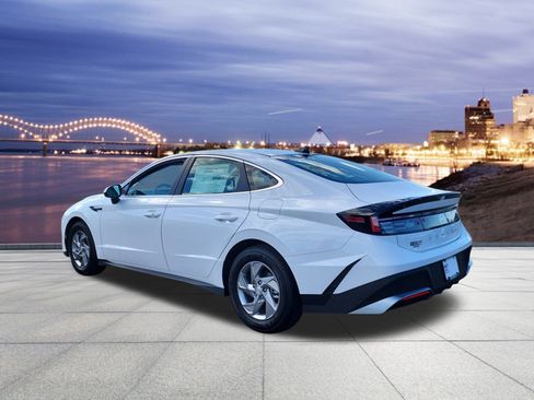 New 2026 Hyundai Sonata SE image 3